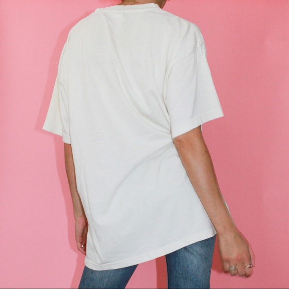 VINTAGE Hard Rock Cafe Chicago White Thrashed Tee - Picture 3 of 11